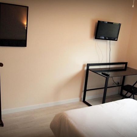 Séné Hotel Le Rohu מראה חיצוני תמונה