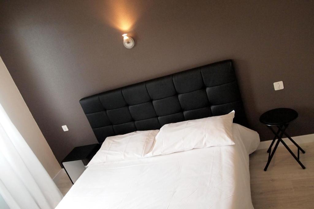 Séné Hotel Le Rohu מראה חיצוני תמונה