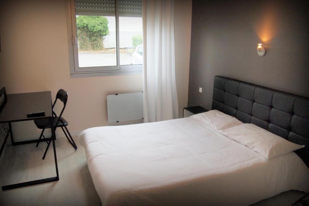 Séné Hotel Le Rohu מראה חיצוני תמונה