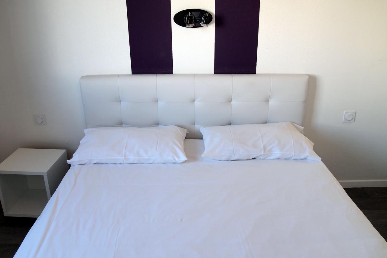 Séné Hotel Le Rohu מראה חיצוני תמונה
